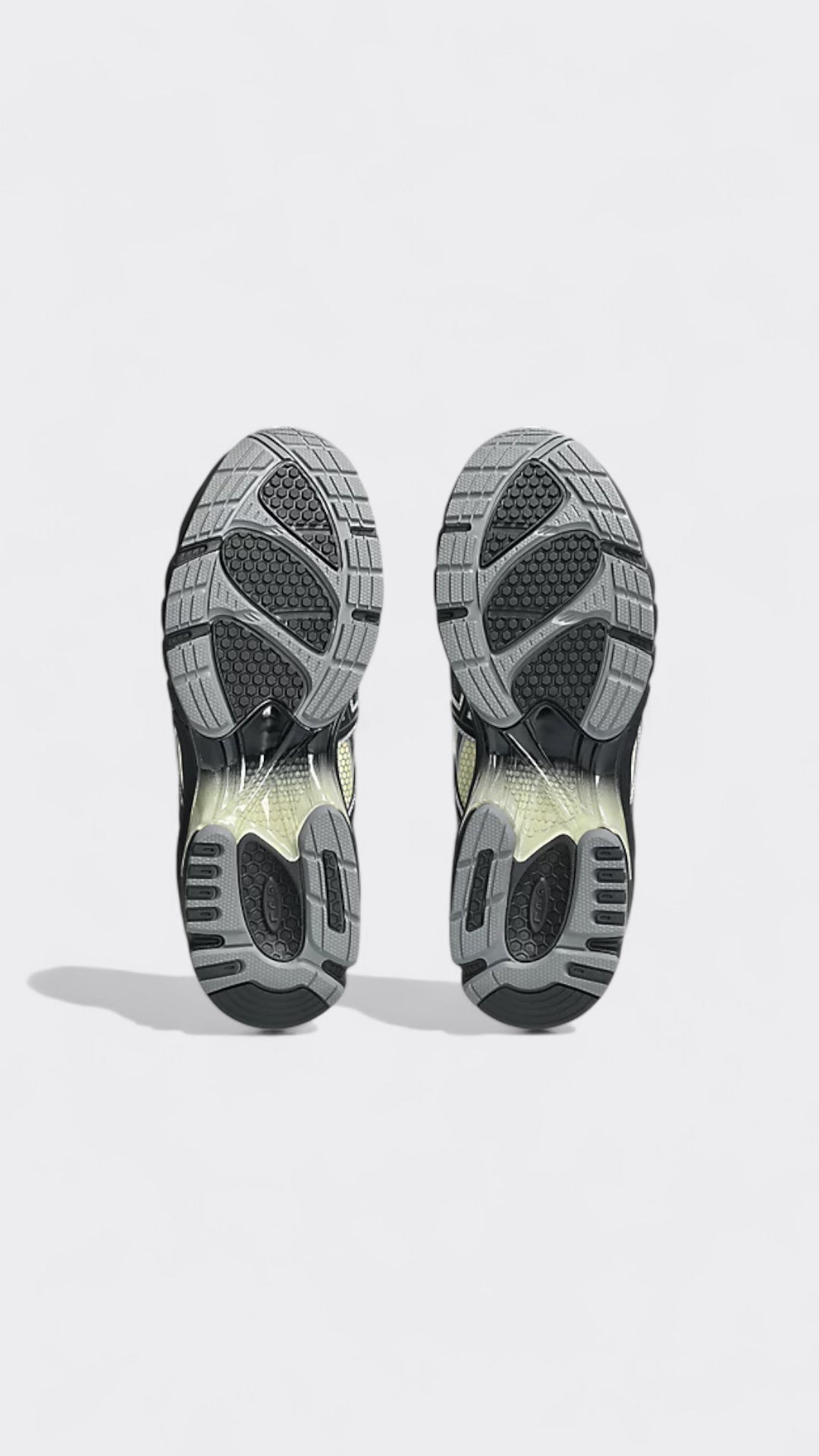 UB11-S GEL-DS Trainer 14