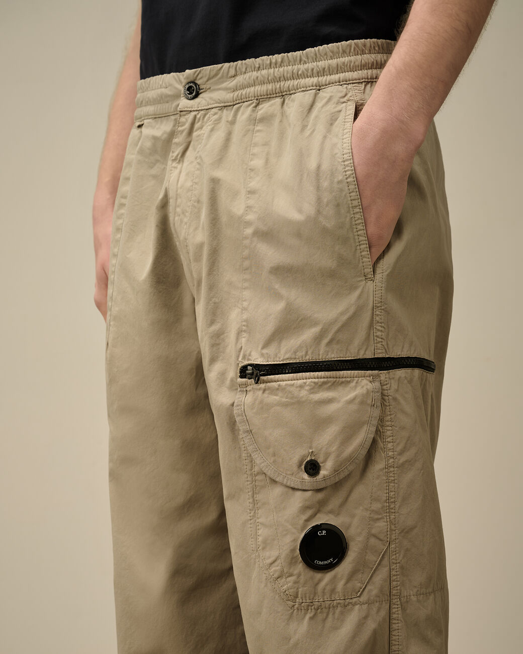 Microreps Boxy Cargo Lens Pants Beige