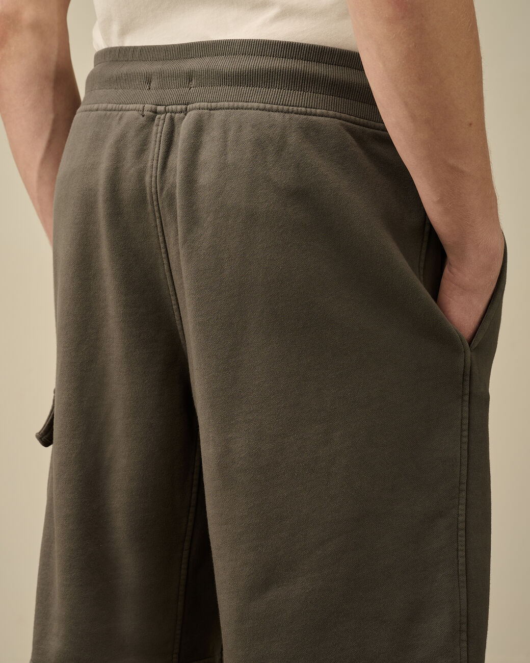 Cotton Diagonal Fleece Cargo Shorts