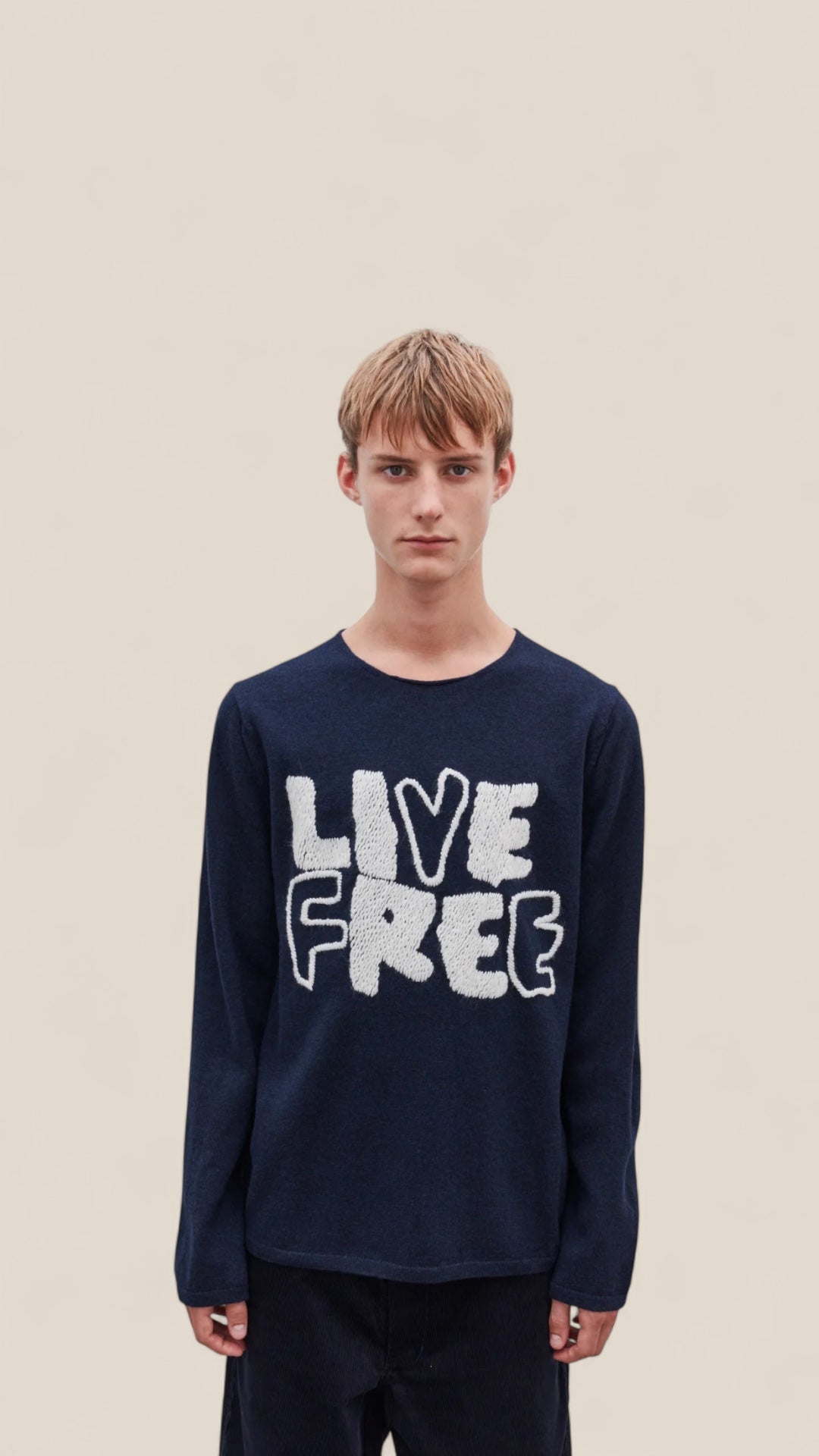 Men's Live Free Embroidered Sweatshirt Navy
