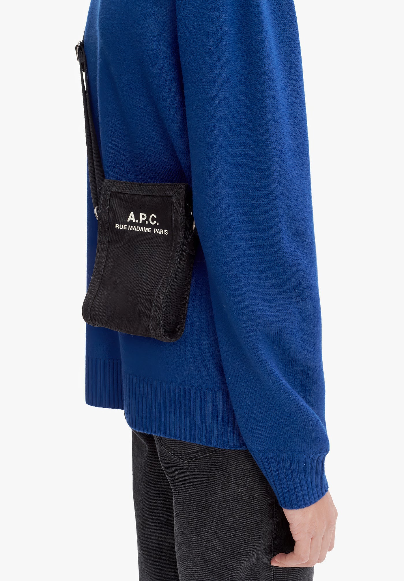 Crossbody Pouch Recuperation