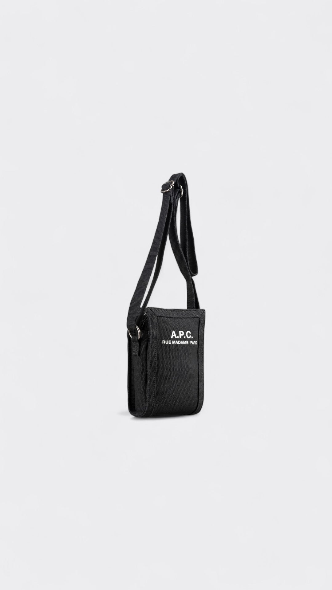 Crossbody Pouch Recuperation