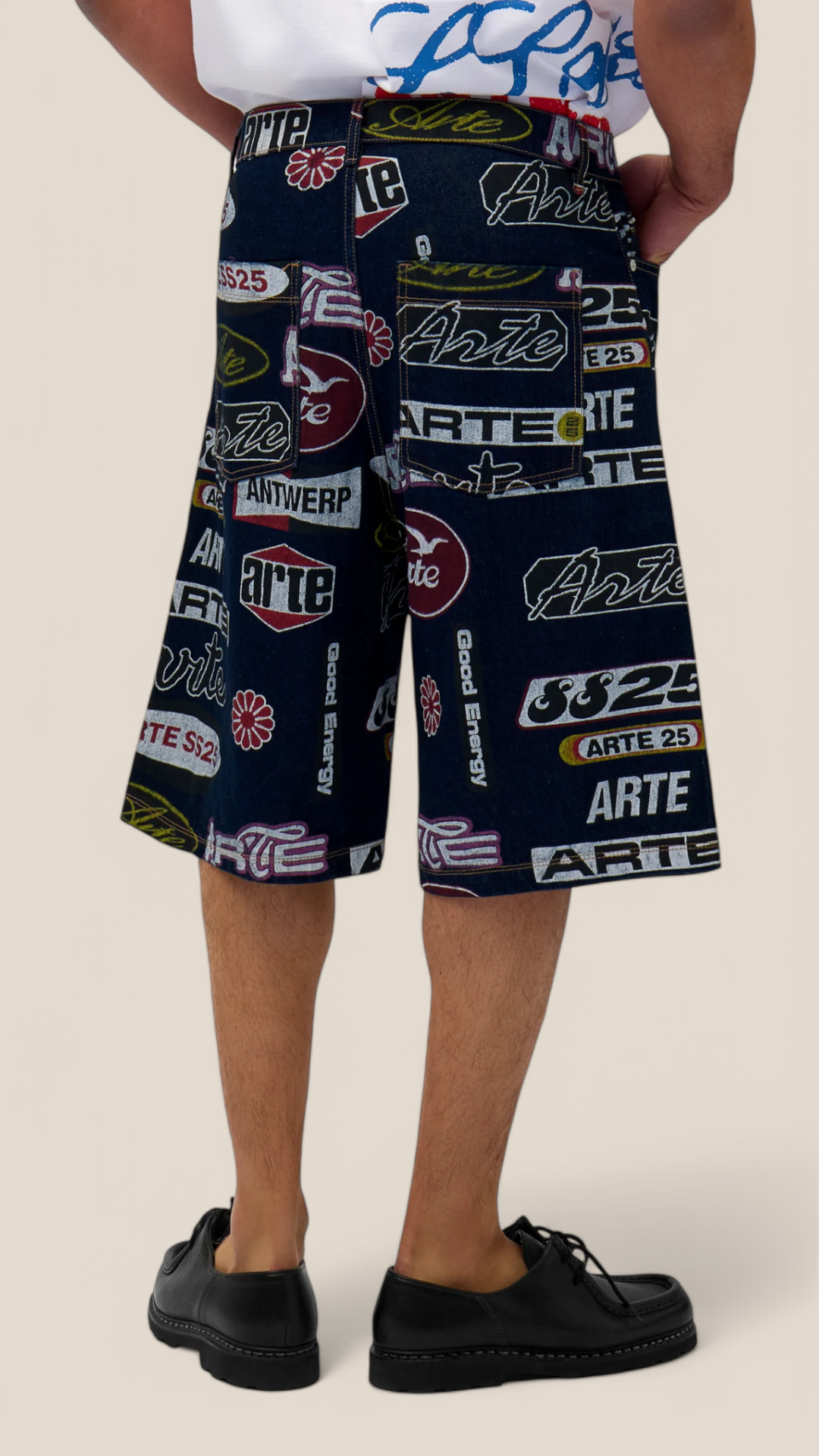 Allover Print Short