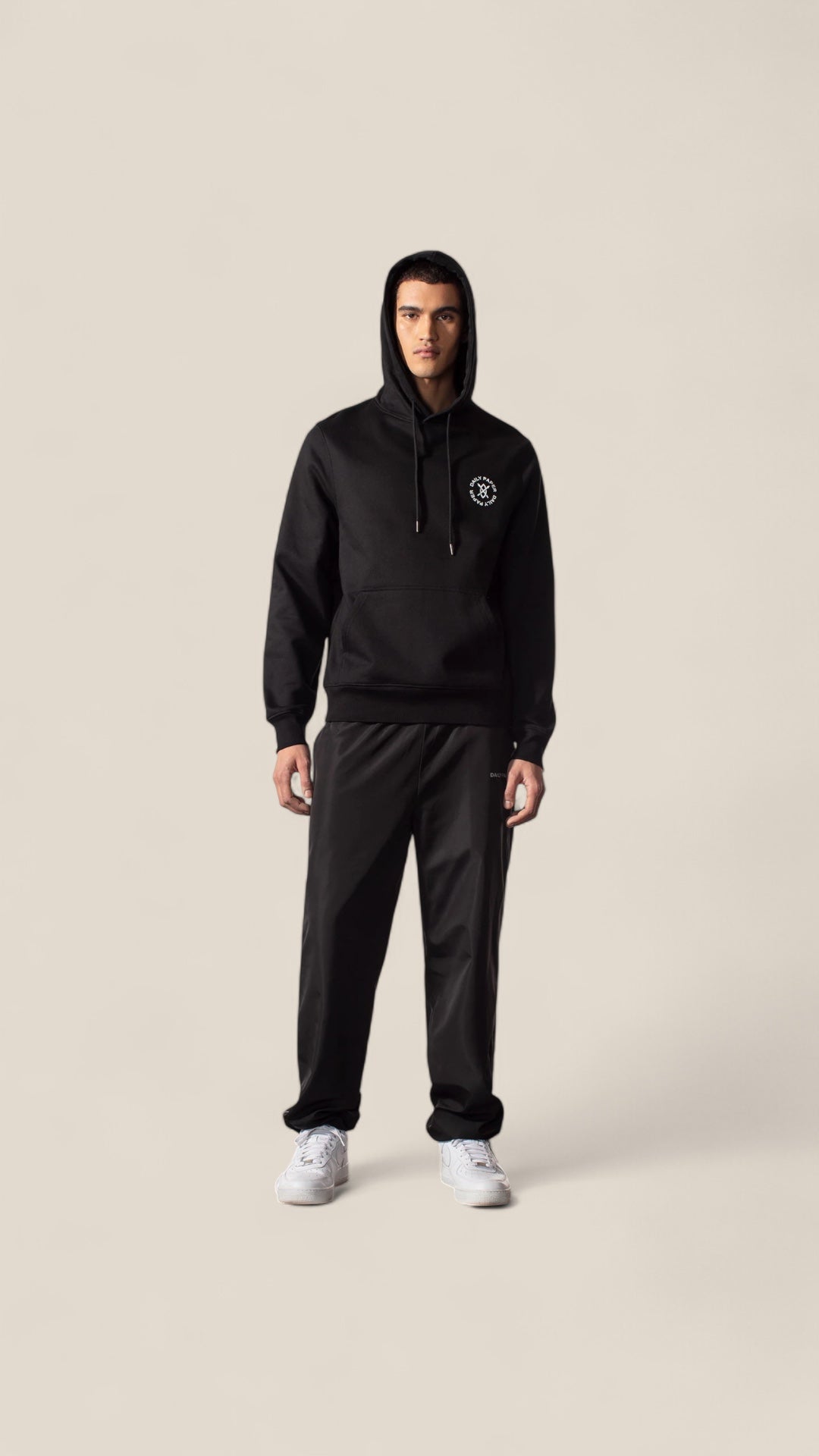 Circle Hood Black