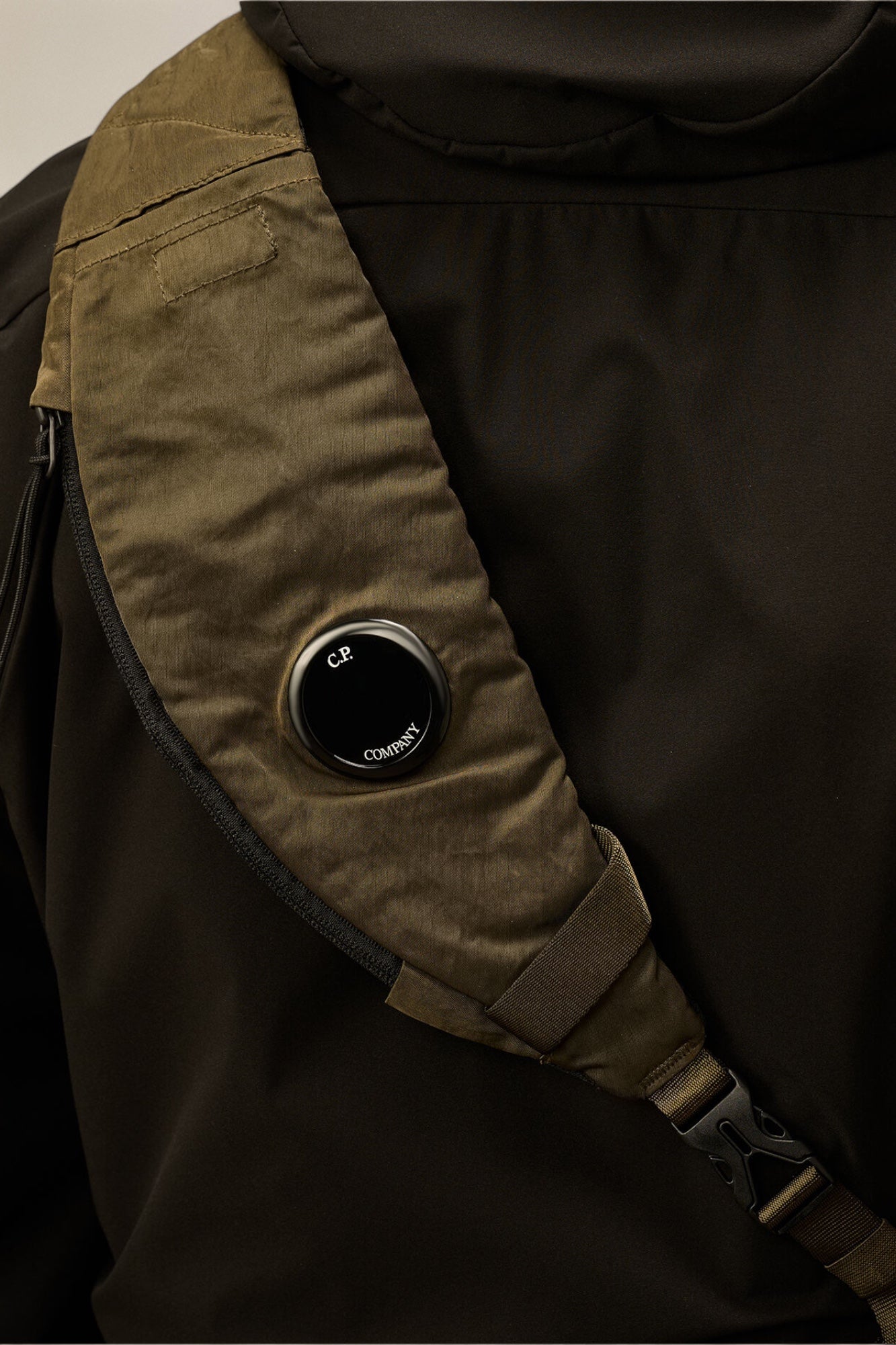 Nylon B Crossbody Rucksack