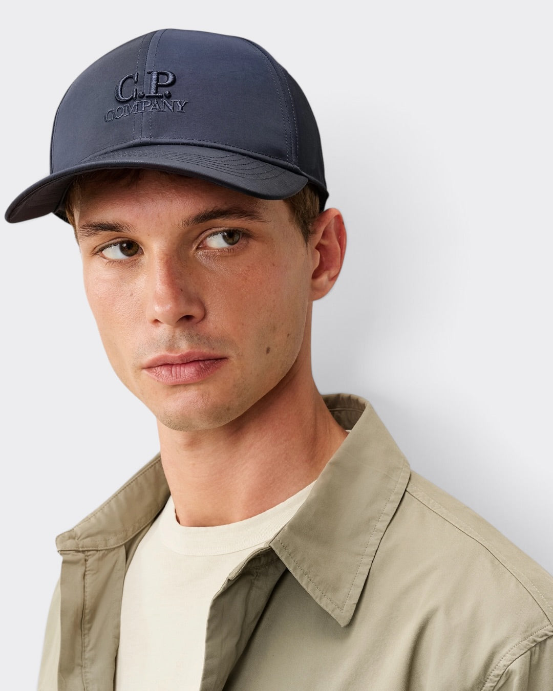 Chrome-r logo cap