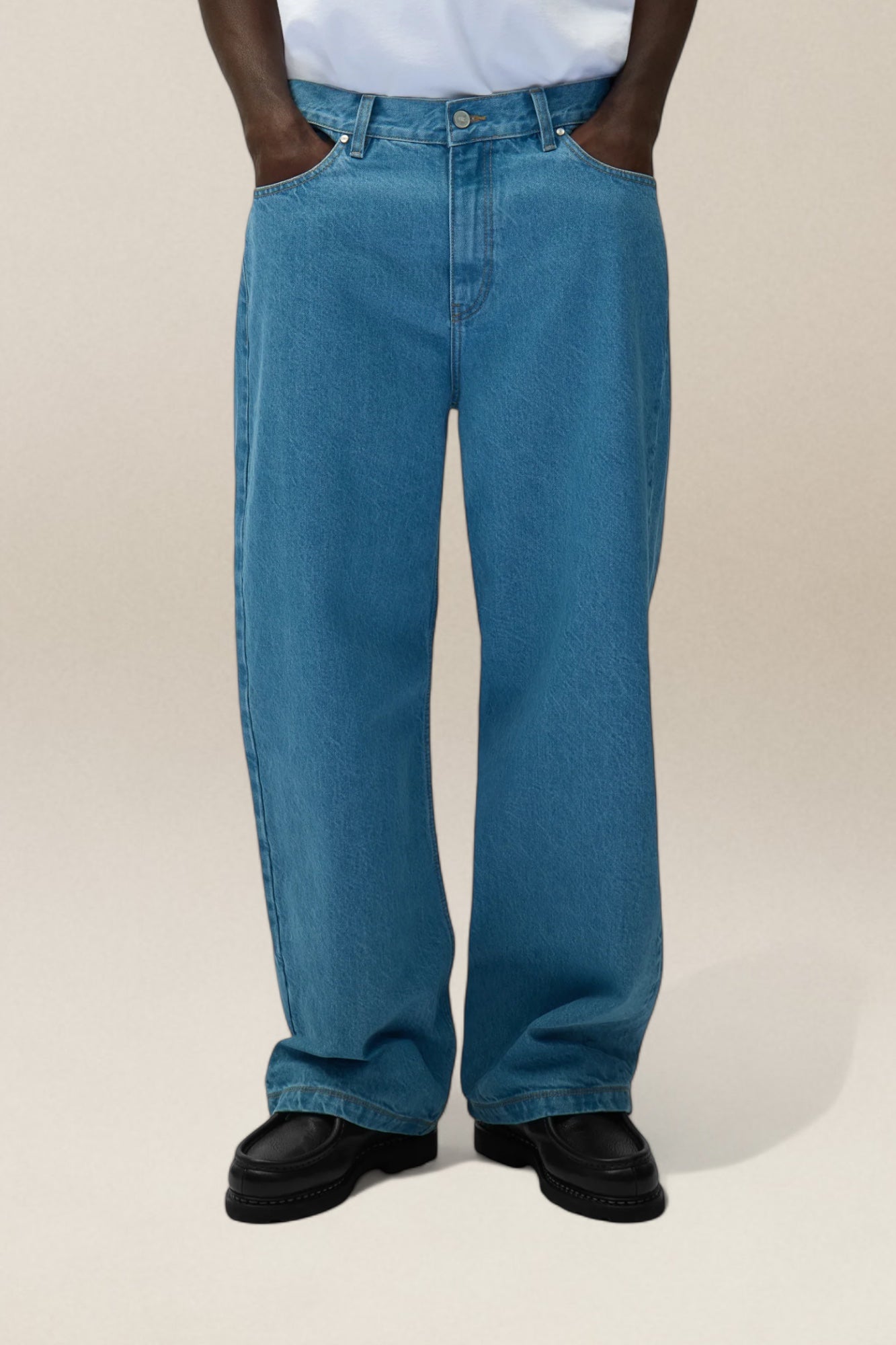 Back Pocket Graphic Pants