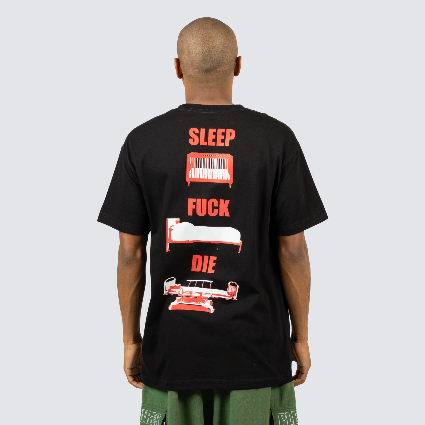 Bed T-Shirt Black