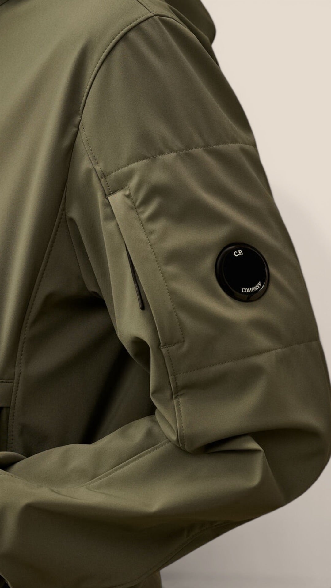 C.P. Shell-R Hooded Lens Jacket