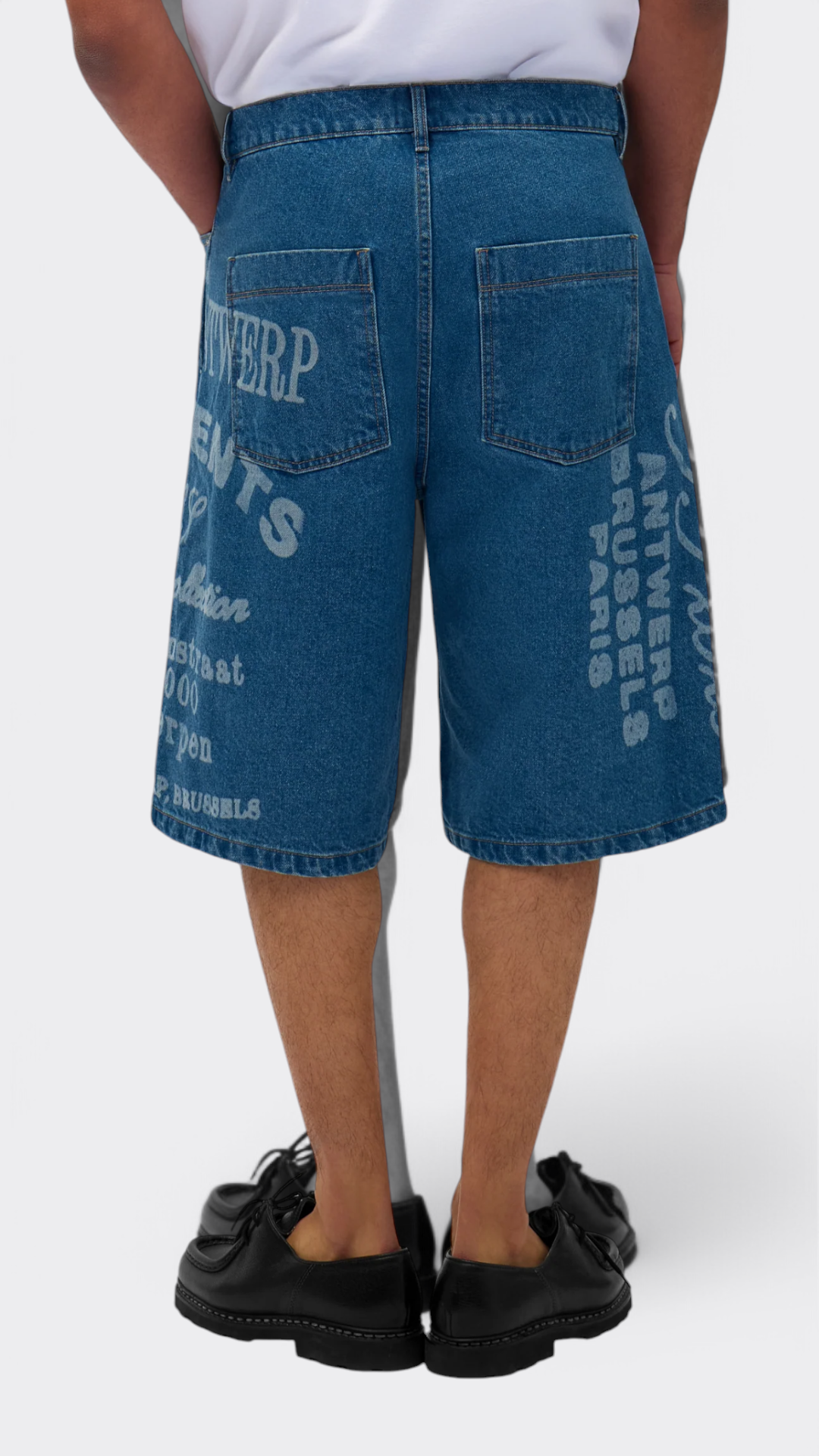 Arte Print Shorts Bleach