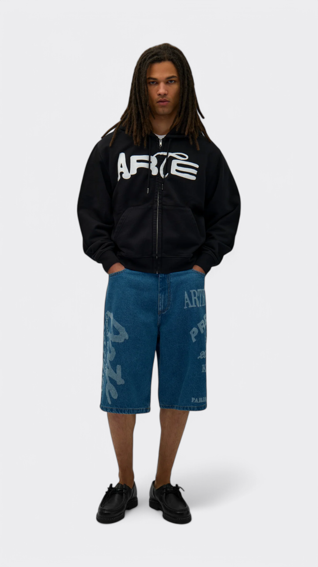 Arte Print Shorts Bleach