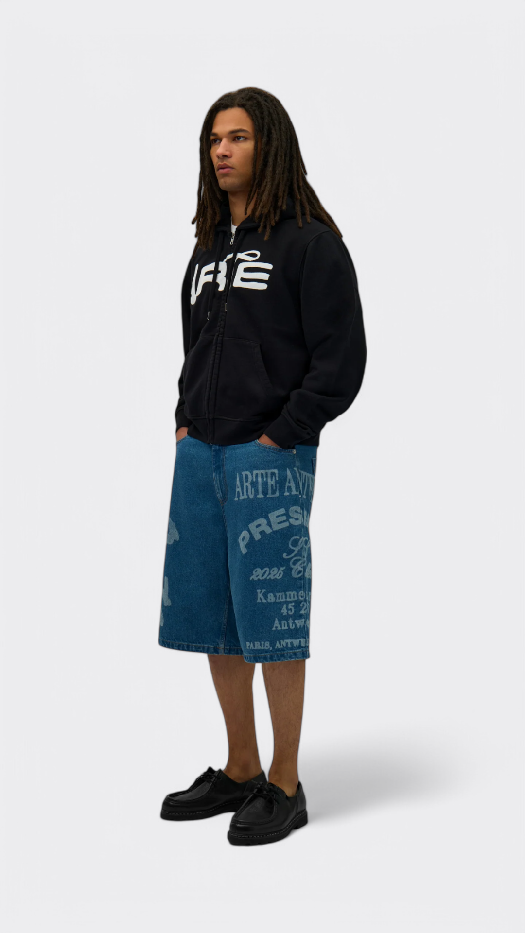 Arte Print Shorts Bleach