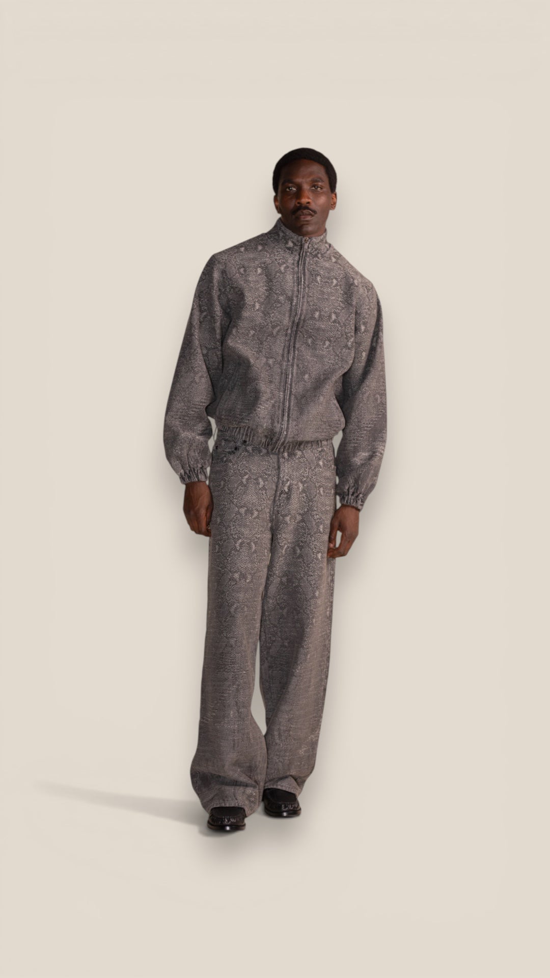Snake oversized jeans