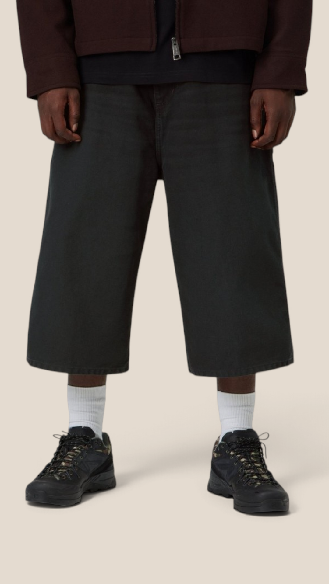 OG Single Knee Long Short Black Stone Canvas - con modelo