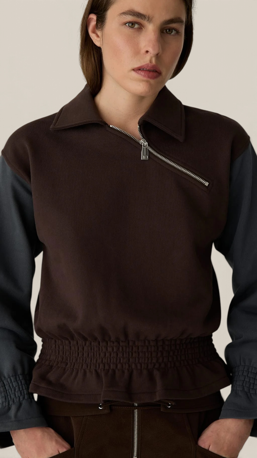 Jolanda Brown Sweatshirt