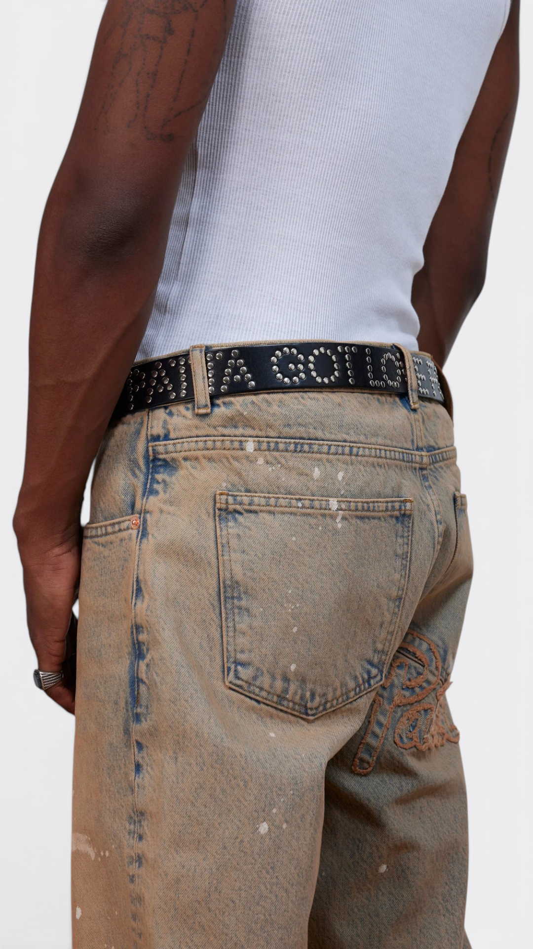 Patta Studded Got Love For All Belt Black - con modelo